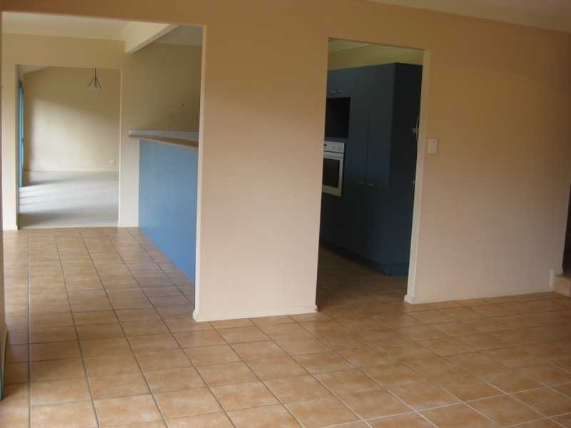 36 Blackbutt Place, Brookfield QLD 4069