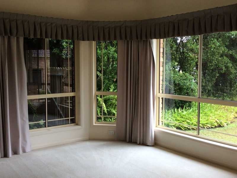 25 Regency Place, Kenmore Hills QLD 4069