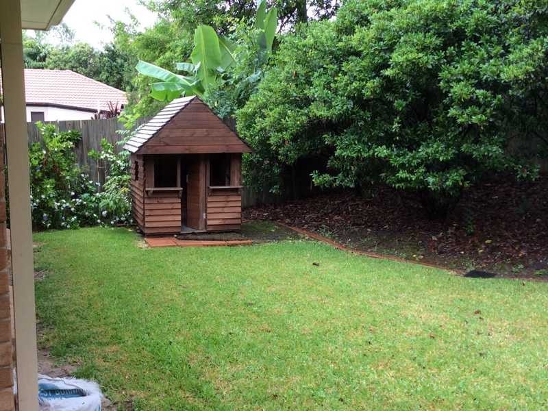 25 Regency Place, Kenmore Hills QLD 4069