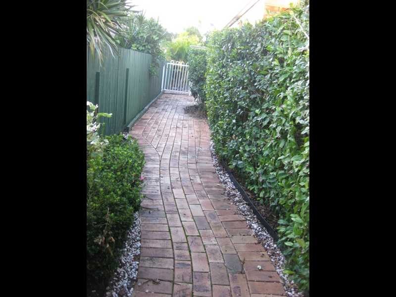 16 Caringal  Drive, Karana Downs QLD 4306