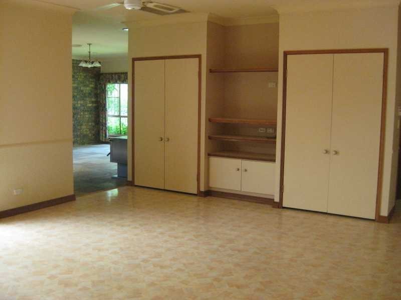 8 Boxthorn Street, Bellbowrie QLD 4070