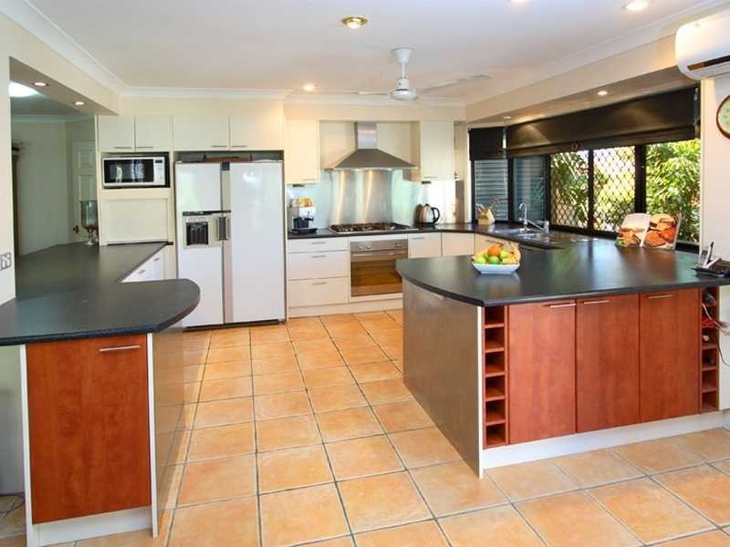 Brookfield QLD 4069