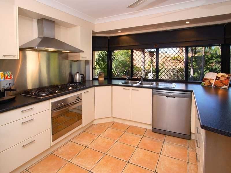 Brookfield QLD 4069