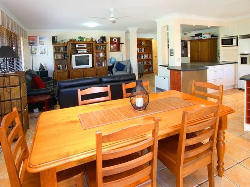 Brookfield QLD 4069