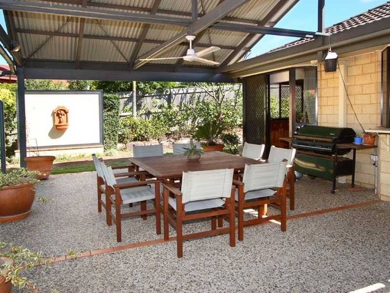 Brookfield QLD 4069