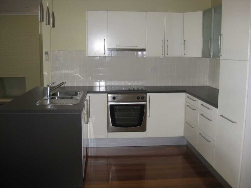 5 Lowanna Street, Kenmore QLD 4069