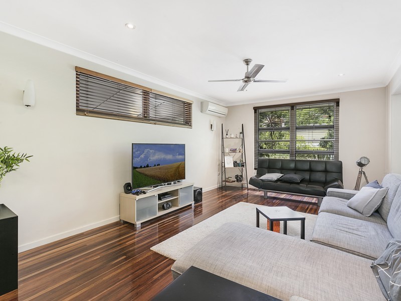 13 Meagan Street, Kenmore QLD 4069