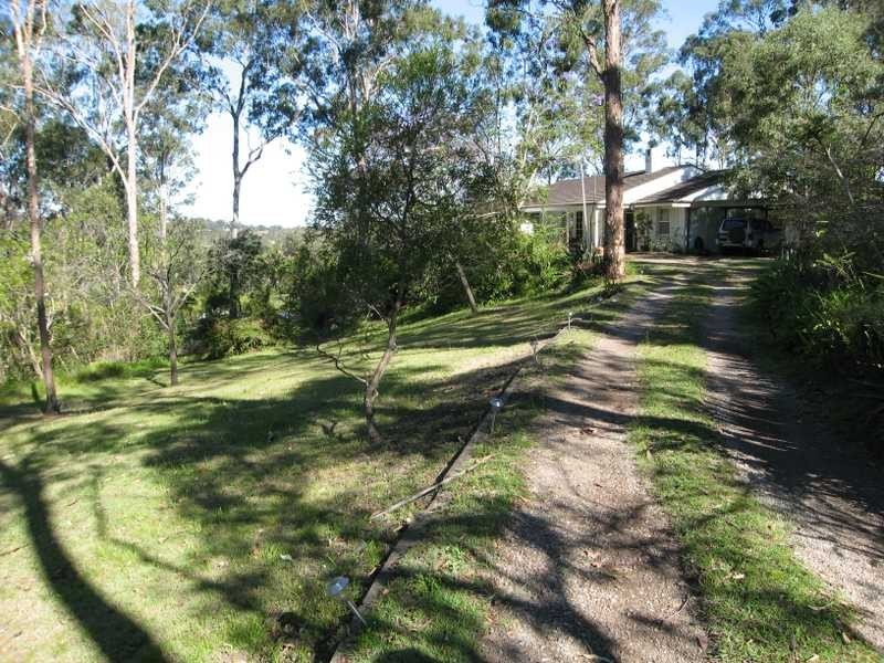 Kenmore Hills QLD 4069