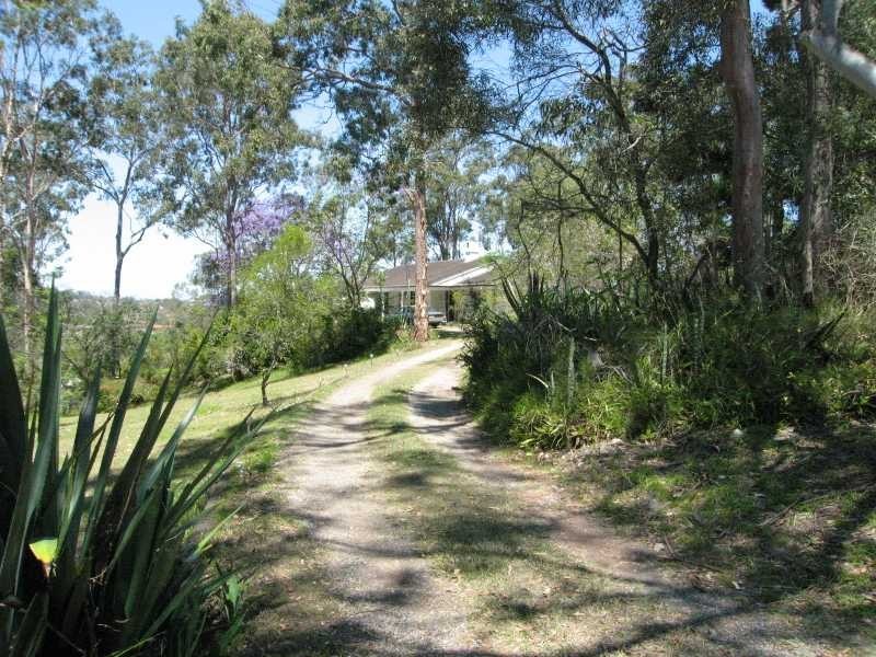 Kenmore Hills QLD 4069