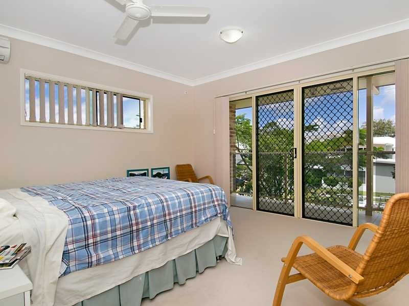 5 HUTCHINSON ST, Woorim QLD 4507