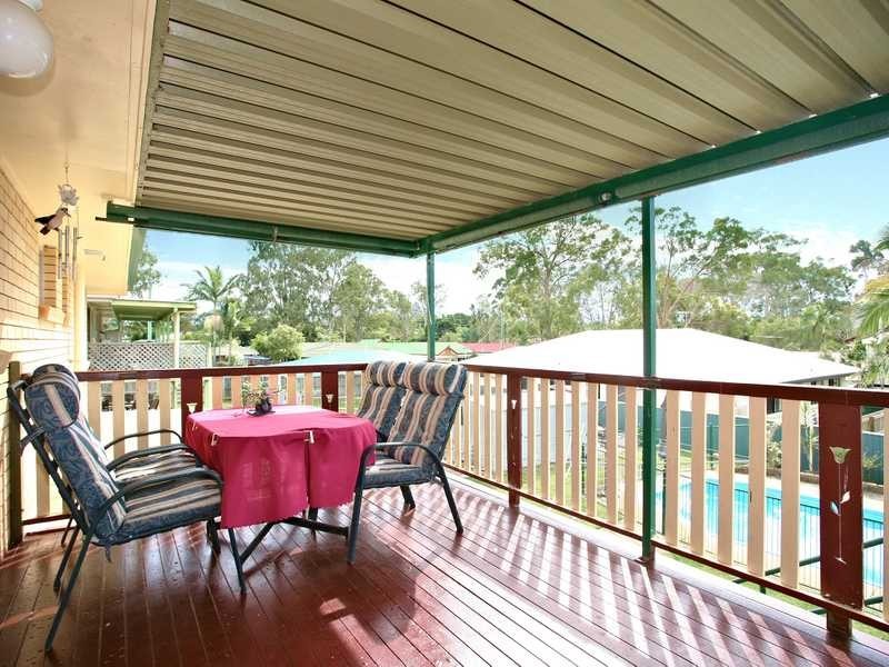 4 GLENDON CT, Kallangur QLD 4503