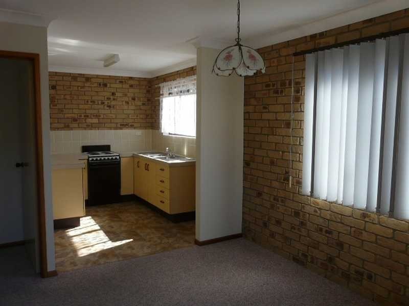 Unit 2/37 Grant Street, Redcliffe QLD 4020