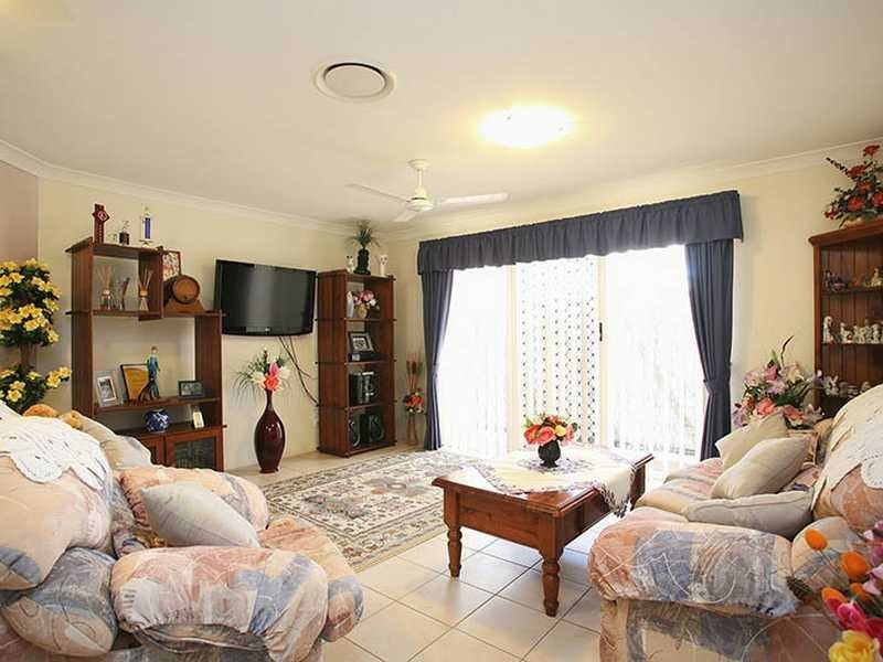 40 Winter Rd, Kallangur QLD 4503