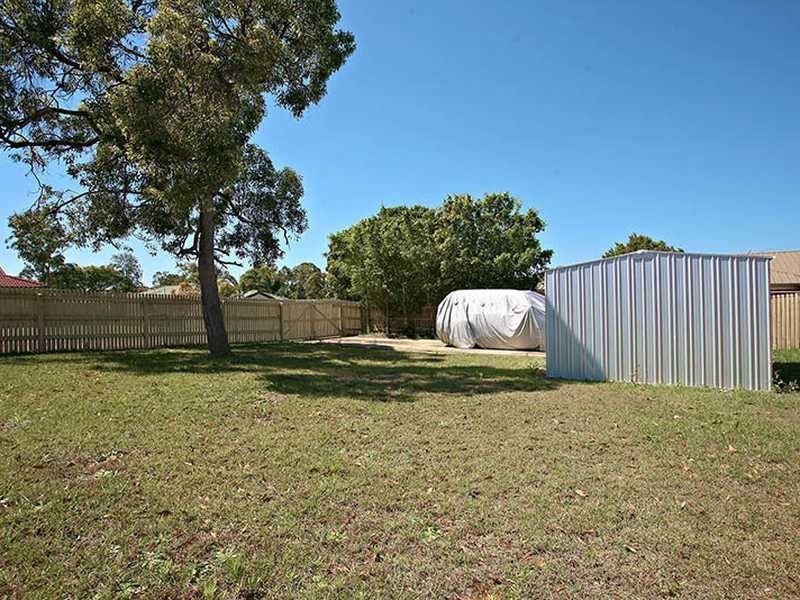 40 Winter Rd, Kallangur QLD 4503
