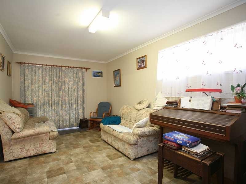 11 Ilonka Street, Deception Bay QLD 4508