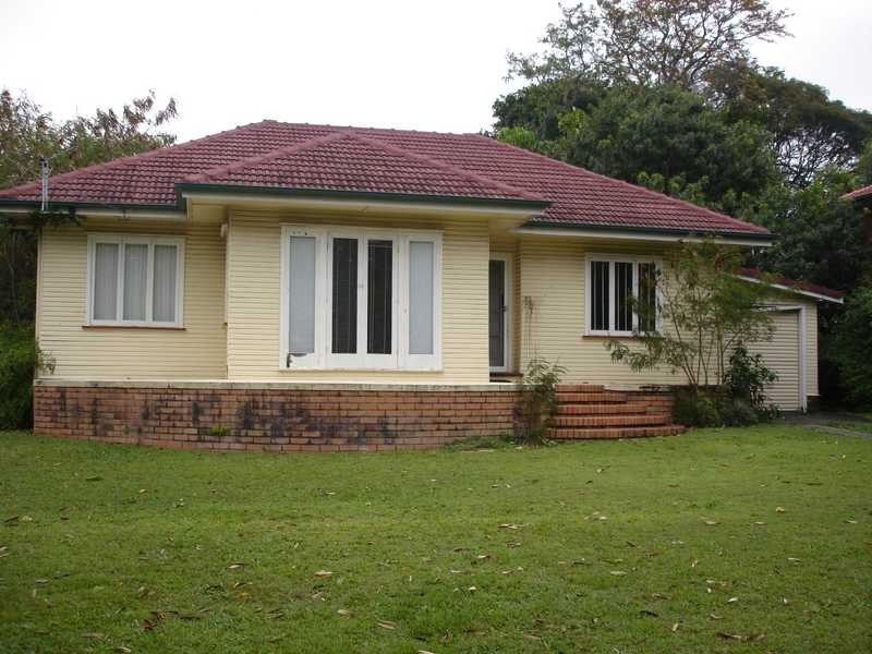 18 Portwood Street, Redcliffe QLD 4020