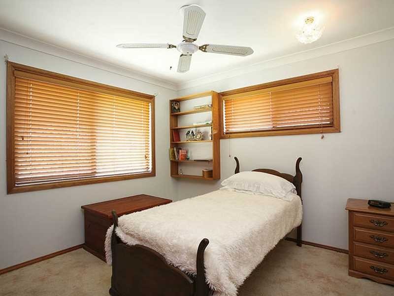 45 VOLTAIRE CR, Petrie QLD 4502