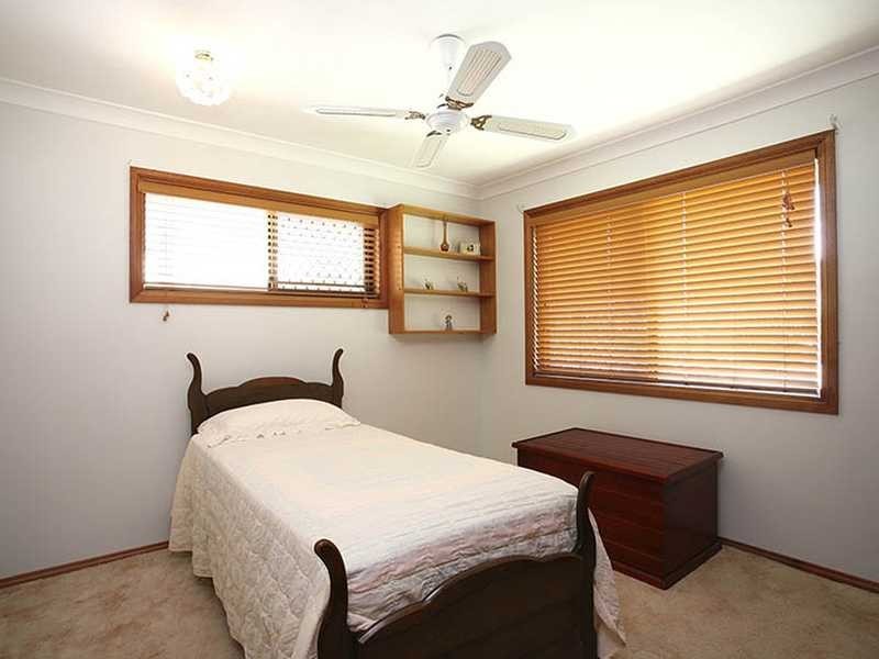 45 VOLTAIRE CR, Petrie QLD 4502