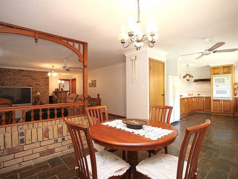 45 VOLTAIRE CR, Petrie QLD 4502