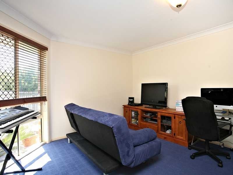 8 KALAMOUN CT, Dakabin QLD 4503