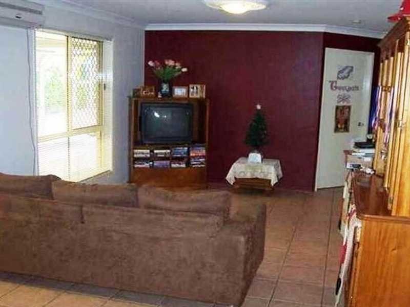 13 Shangri-La Court, Rothwell QLD 4022