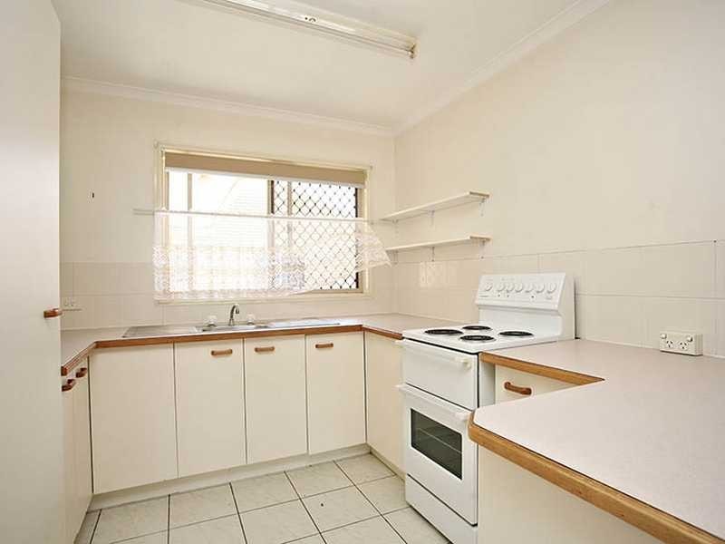 Unit 4/82 Ashmole Road, Redcliffe QLD 4020