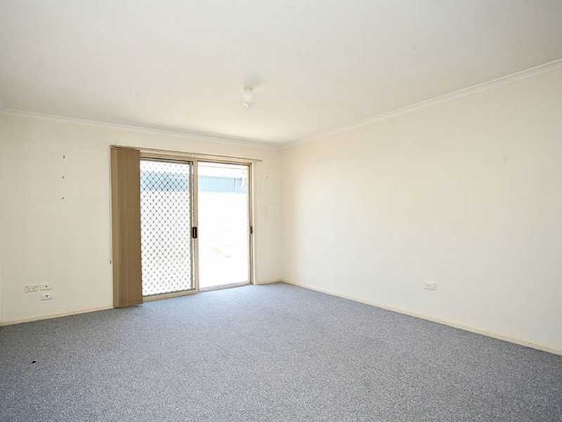 Unit 4/82 Ashmole Road, Redcliffe QLD 4020