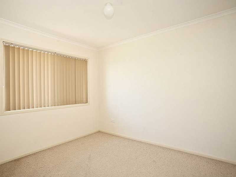 Unit 4/82 Ashmole Road, Redcliffe QLD 4020