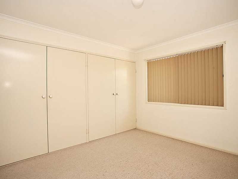 Unit 4/82 Ashmole Road, Redcliffe QLD 4020