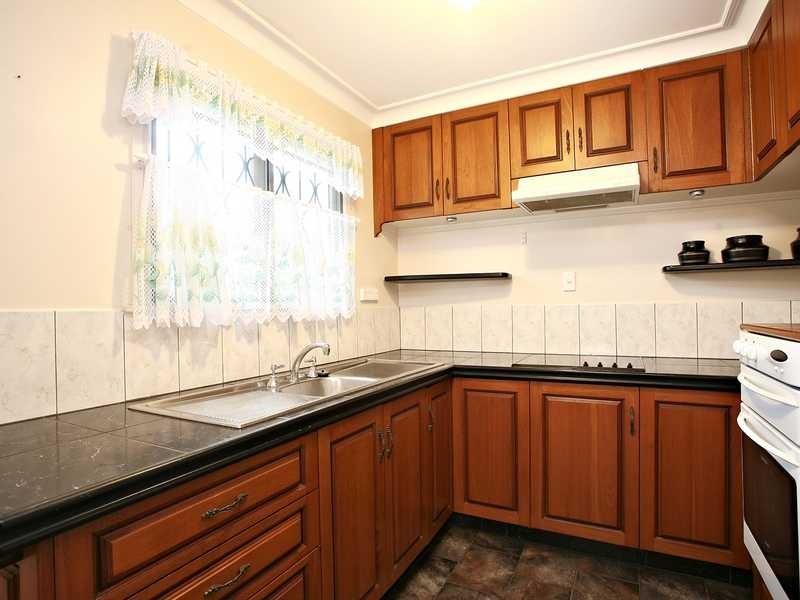 36 Andrew Street, Kallangur QLD 4503