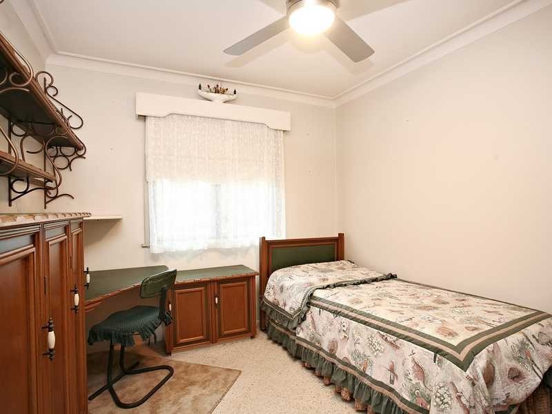 36 Andrew Street, Kallangur QLD 4503