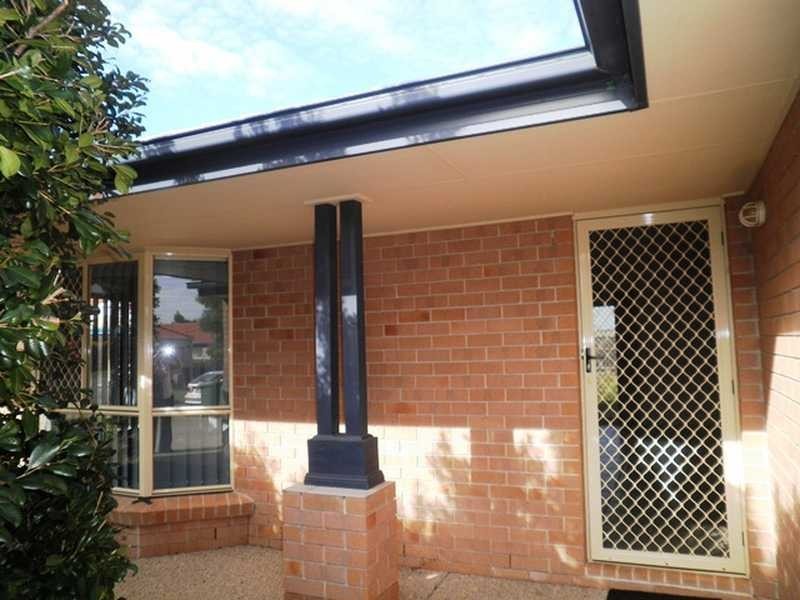 18 Whitfield Crescent, North Lakes QLD 4509