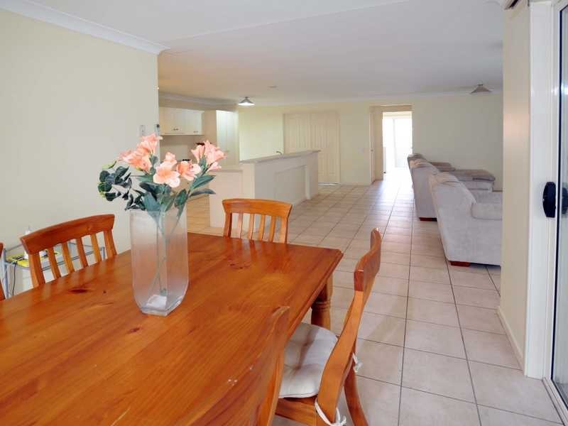 11 Sassafras Court, Warner QLD 4500