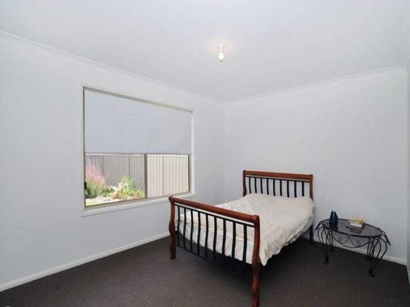 44 WHITEHORSE RD, Dakabin QLD 4503