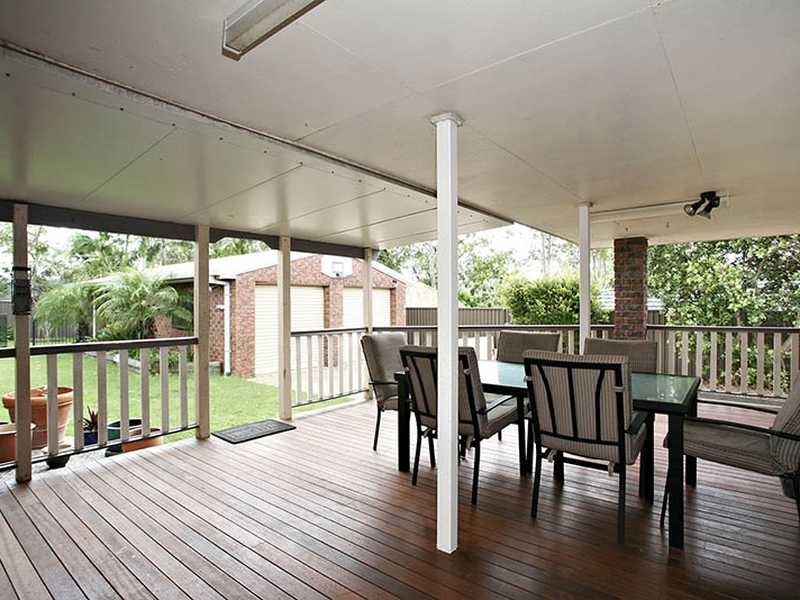 29 WOONARA DR, Petrie QLD 4502