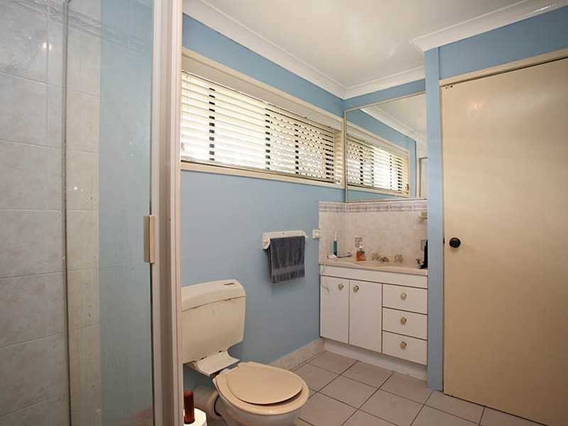 29 WOONARA DR, Petrie QLD 4502