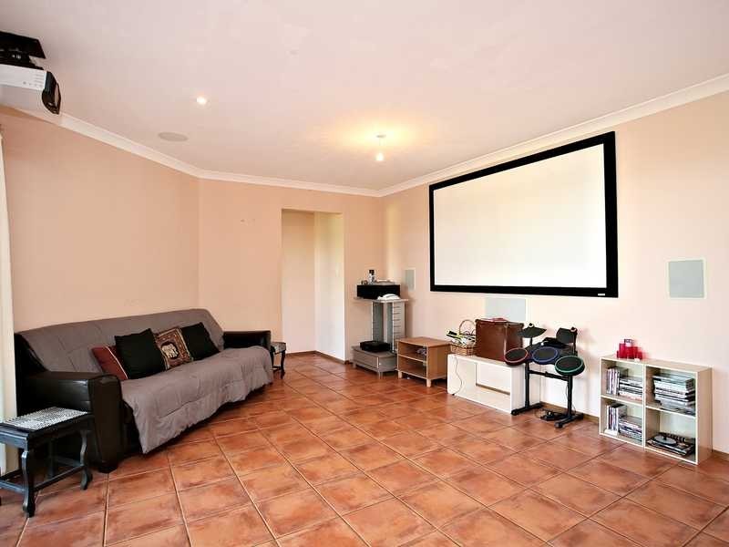 12 Hawkhurst Court, Murrumba Downs QLD 4503