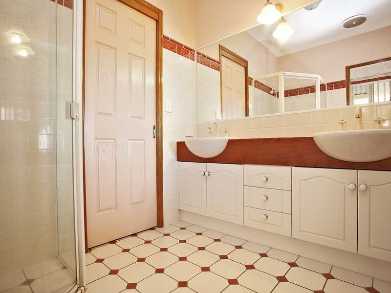 12 Hawkhurst Court, Murrumba Downs QLD 4503