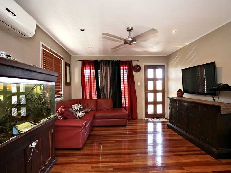 1236 ANZAC AVE, Kallangur QLD 4503