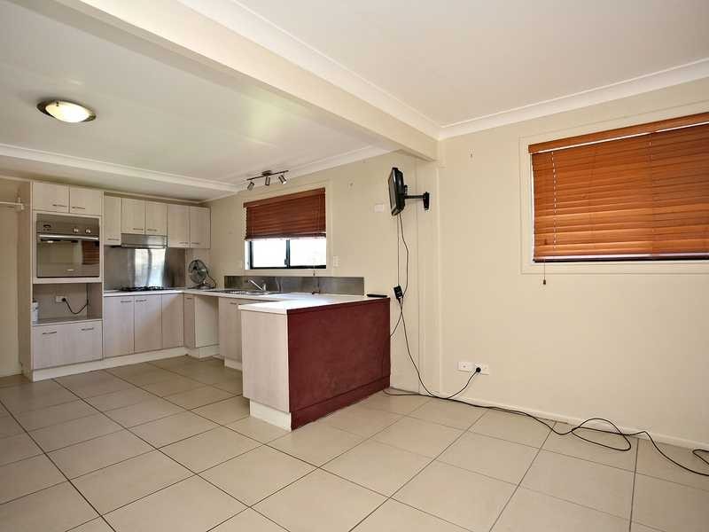 1236 ANZAC AVE, Kallangur QLD 4503