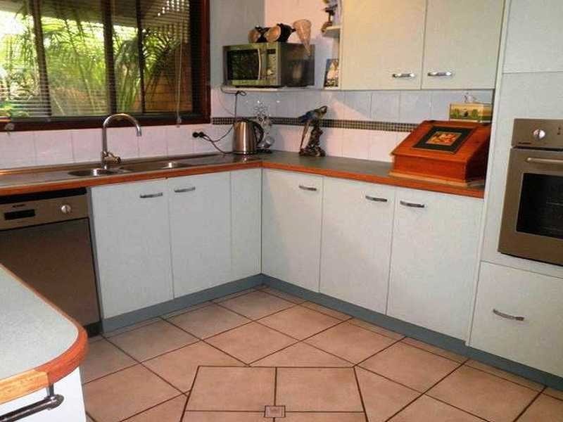 10 Newport Drive, Newport QLD 4020