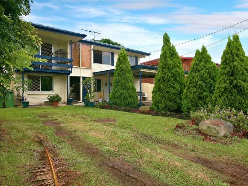 11 LADYBIRD ST, Kallangur QLD 4503