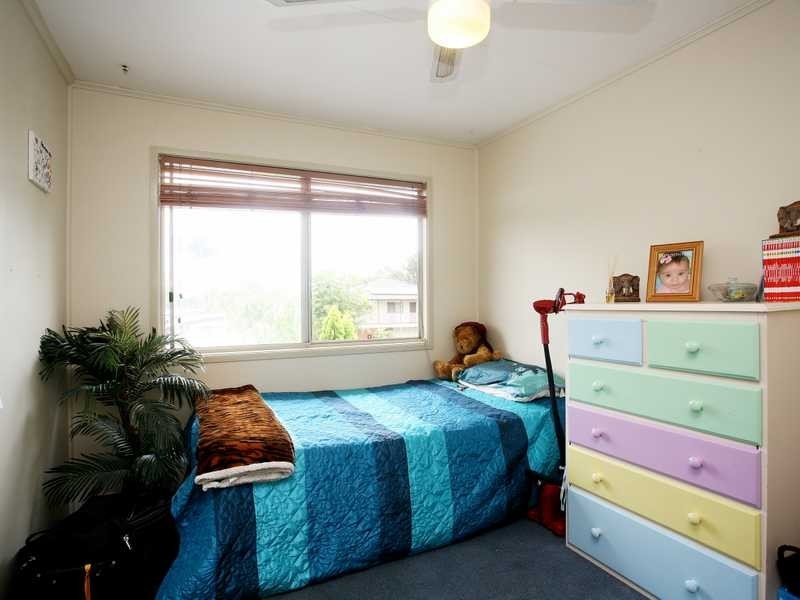 11 LADYBIRD ST, Kallangur QLD 4503