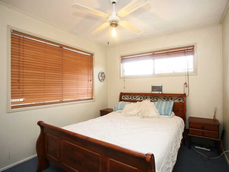 11 LADYBIRD ST, Kallangur QLD 4503