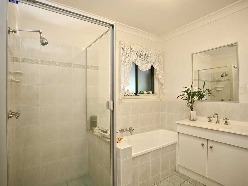 7 Wood Court, Kallangur QLD 4503