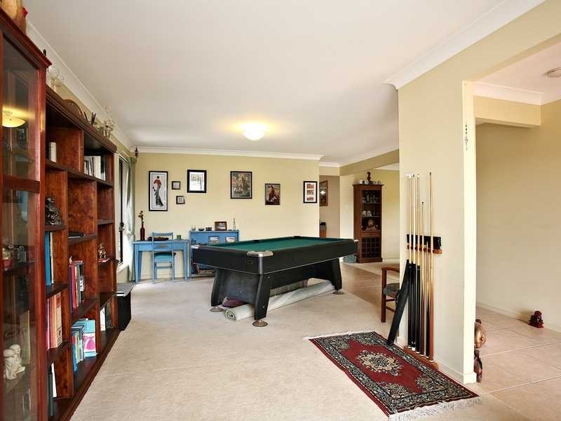 63 Whitehorse Rd, Kallangur QLD 4503