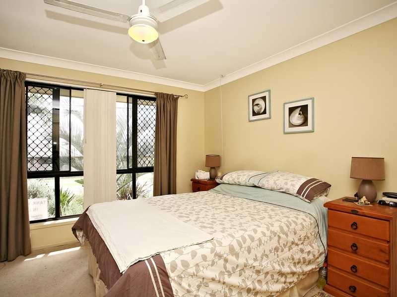 63 Whitehorse Rd, Kallangur QLD 4503