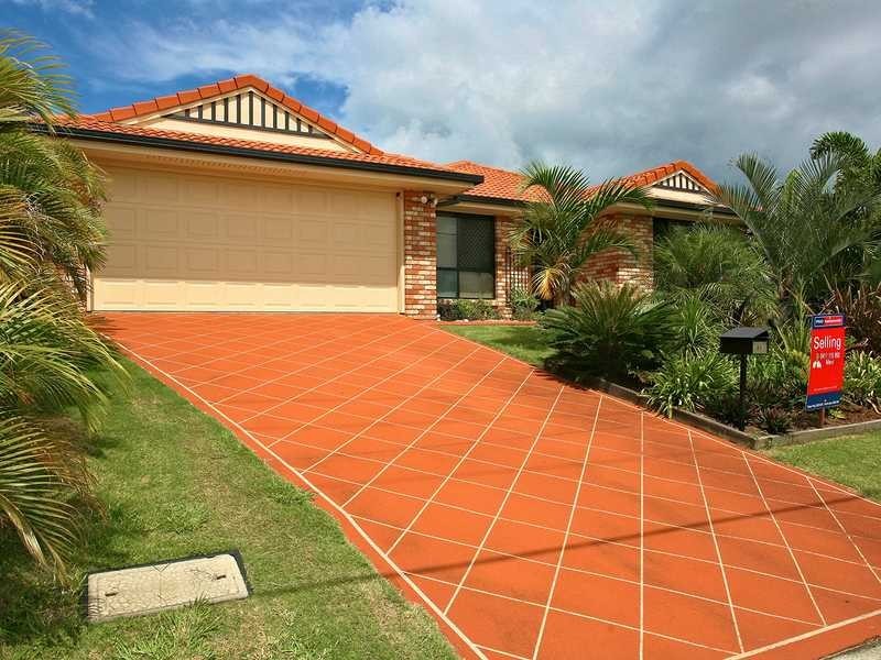 63 Whitehorse Rd, Kallangur QLD 4503