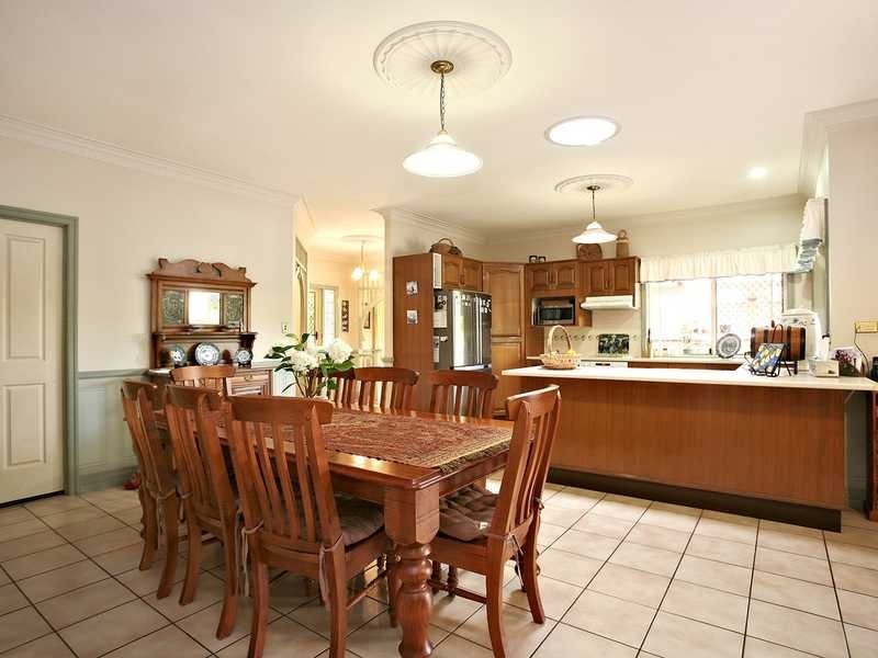 23 Castle Hill Drive, Murrumba Downs QLD 4503