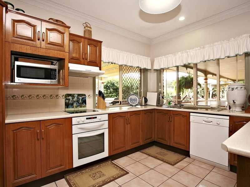 23 Castle Hill Drive, Murrumba Downs QLD 4503